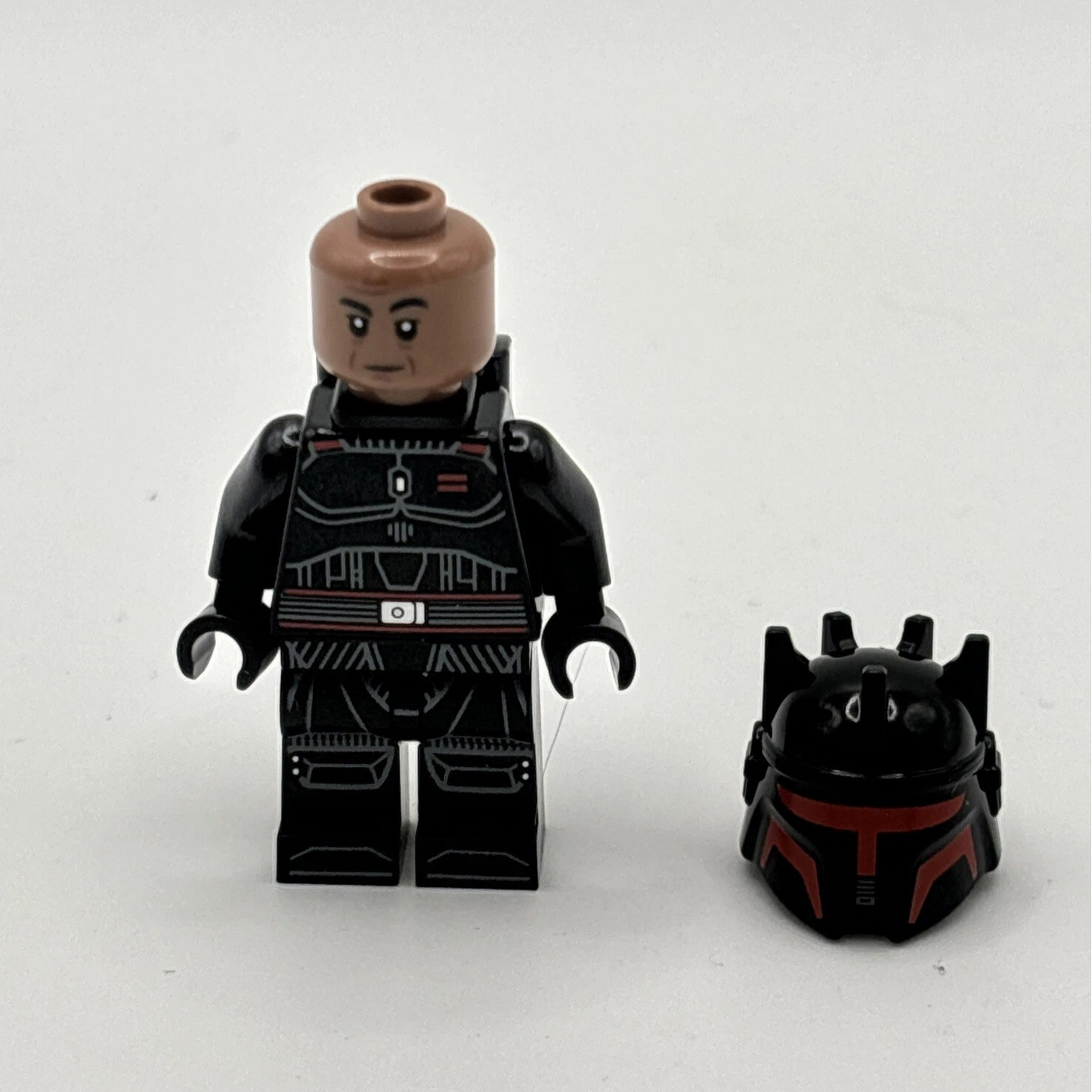 Moff Gideon - Helmet and Jetpack, sw1342