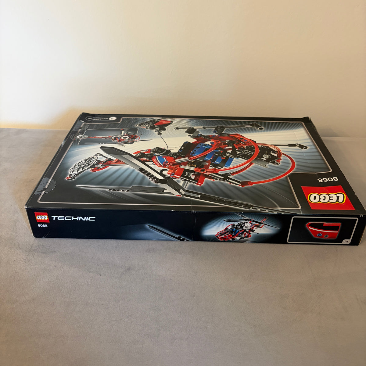 Lego Technic Rescue Helicopter, 8068