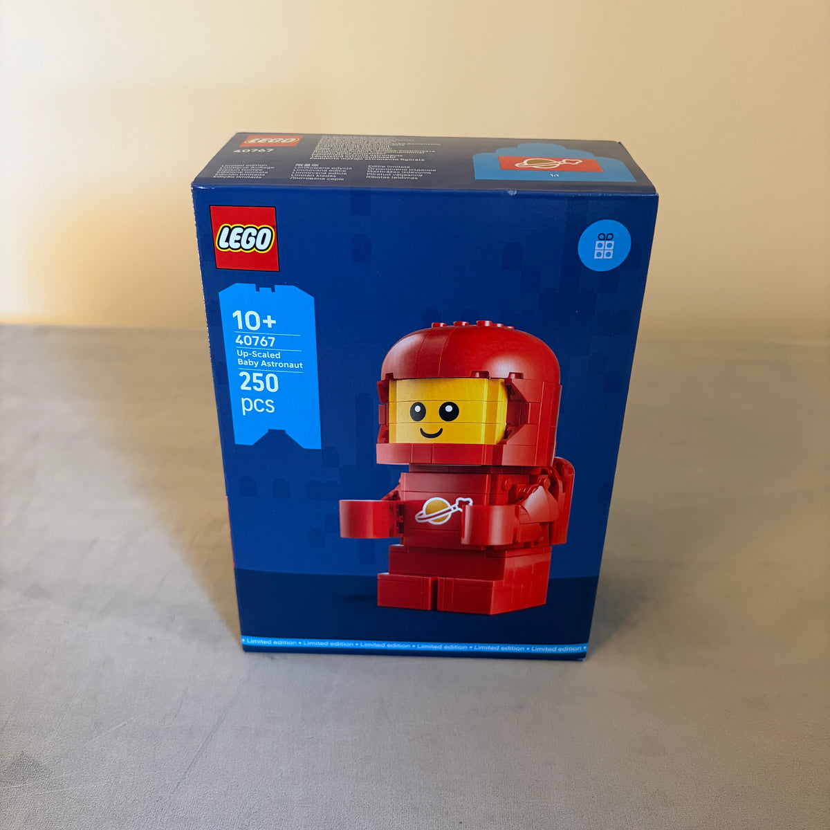 Lego Up-Scaled Baby Astronaut 40767