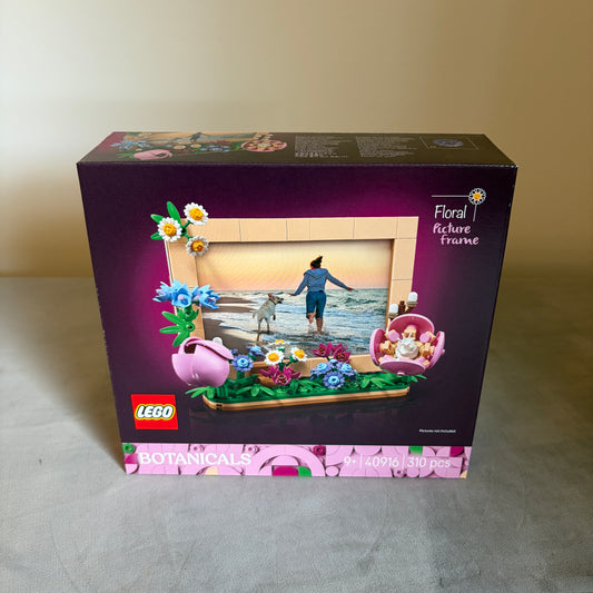 Lego® Botanicals: Floral Picture Frame 40916
