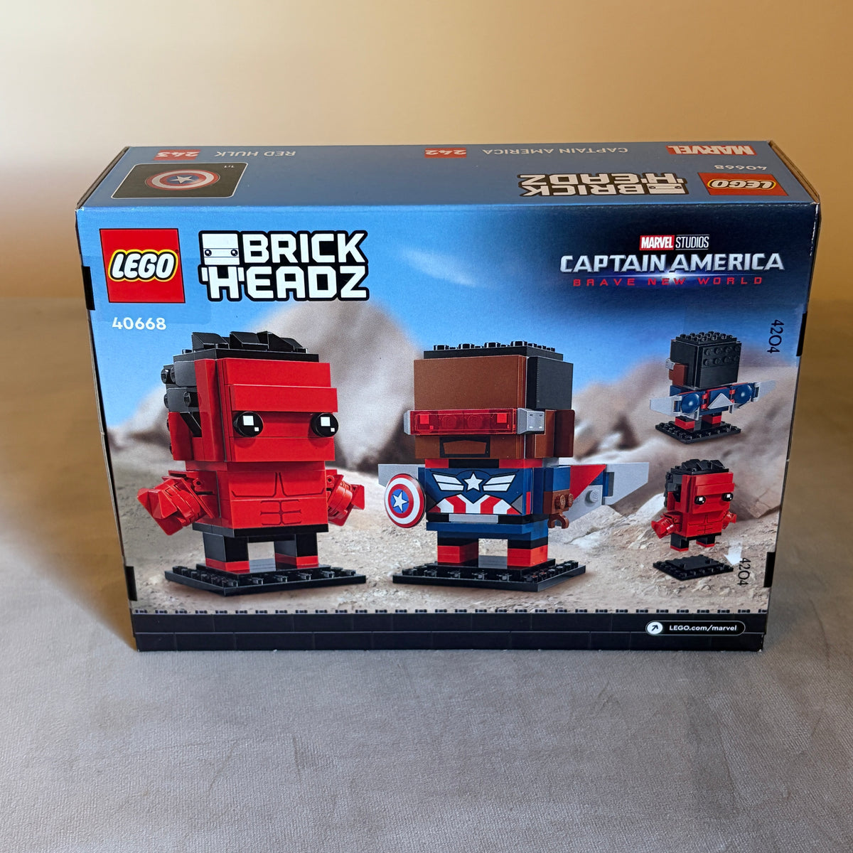 Lego® BrickHeadz Captain America & Red Hulk Figures 40668
