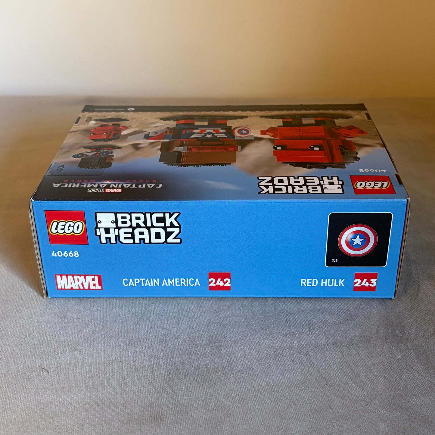 Lego® BrickHeadz Captain America & Red Hulk Figures 40668