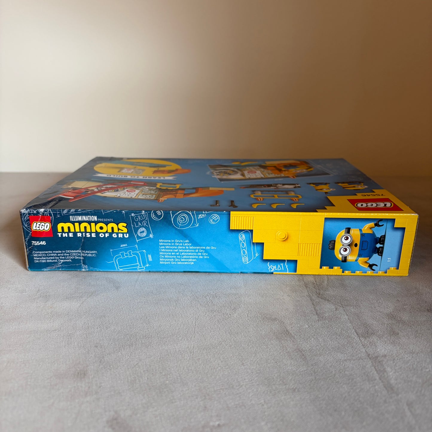 Lego Minions in Gru's Lab 75546