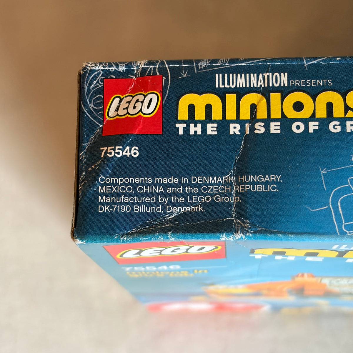 Lego Minions in Gru's Lab 75546