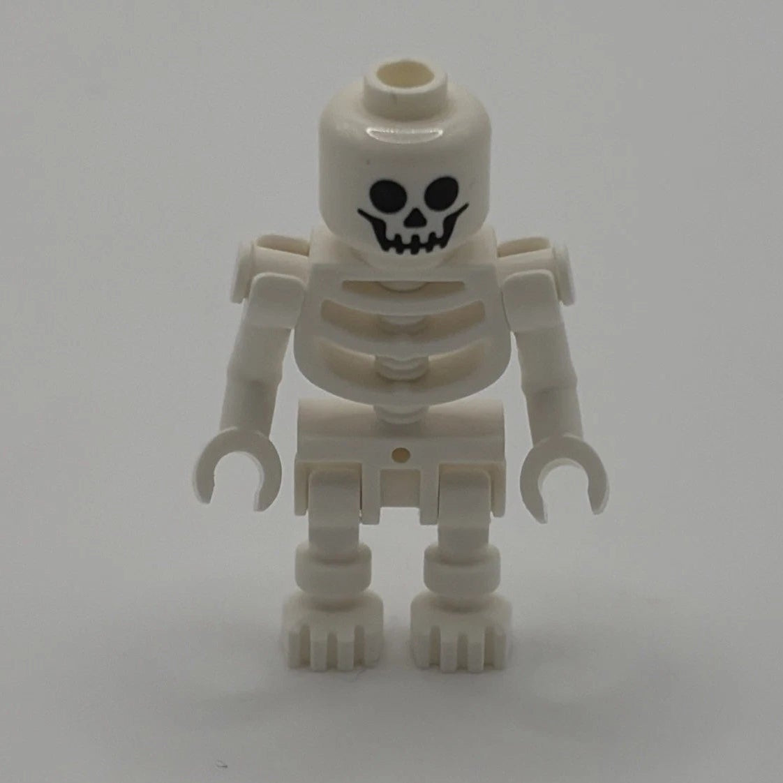 Skeleton - Standard Skull, gen047 - LEGO® Holiday & Event