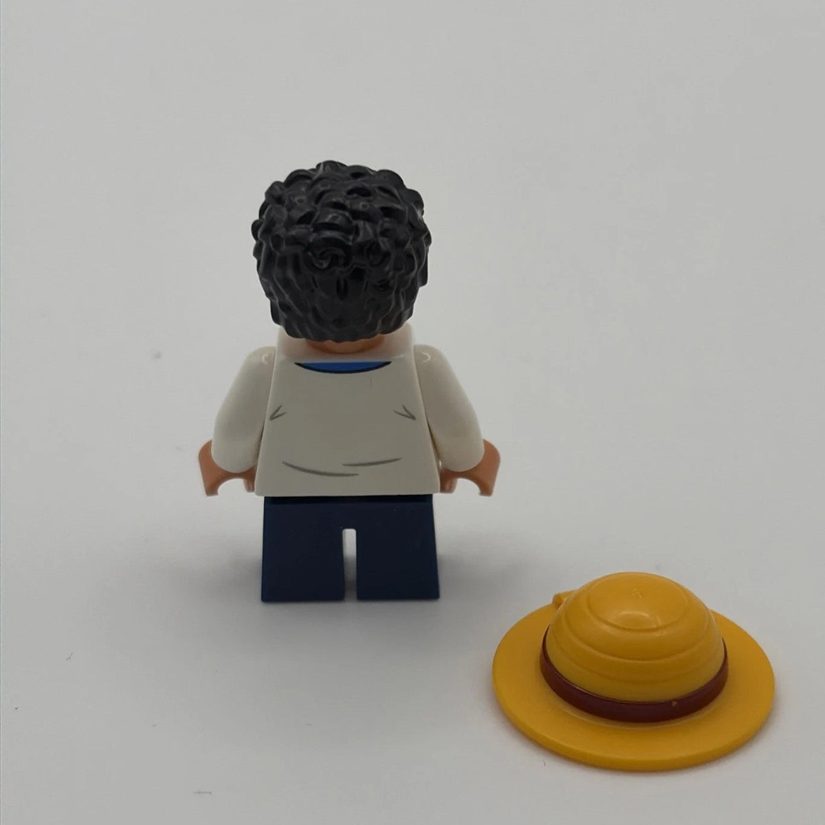 Monkey D. Luffy - Young, op003