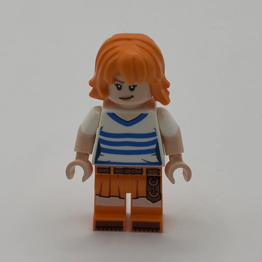 Nami - White Shirt, op005