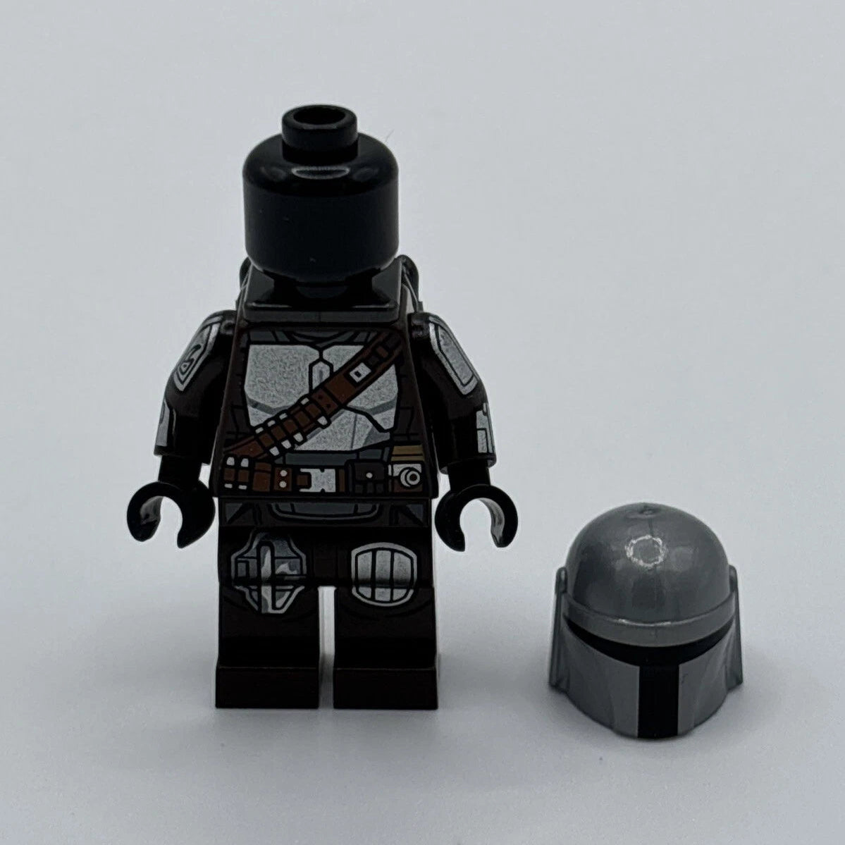 Din Djarin - Silver Beskar Armor, sw1166 (with Jetpack), LEGO® Star Wars Minifigure