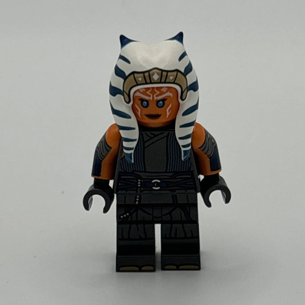 Ahsoka Tano (Adult) - Printed Arms, sw1300